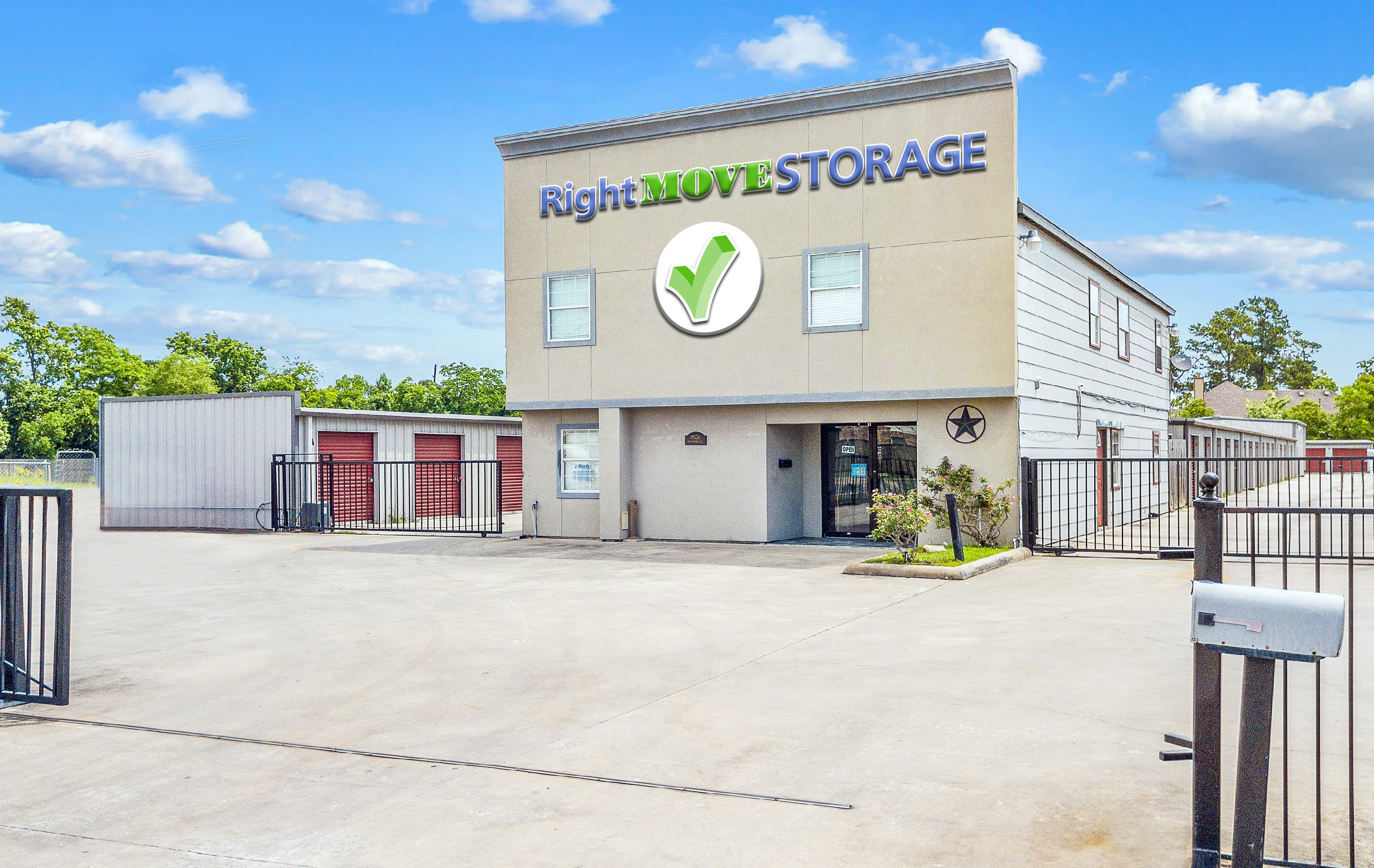 LandPark Advisors, LLC Acquires 43,000 SF Self Storage Facility in Spring, Texas